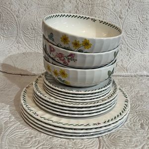 Mikasa Maxima dinnerware set, 16 pieces‎